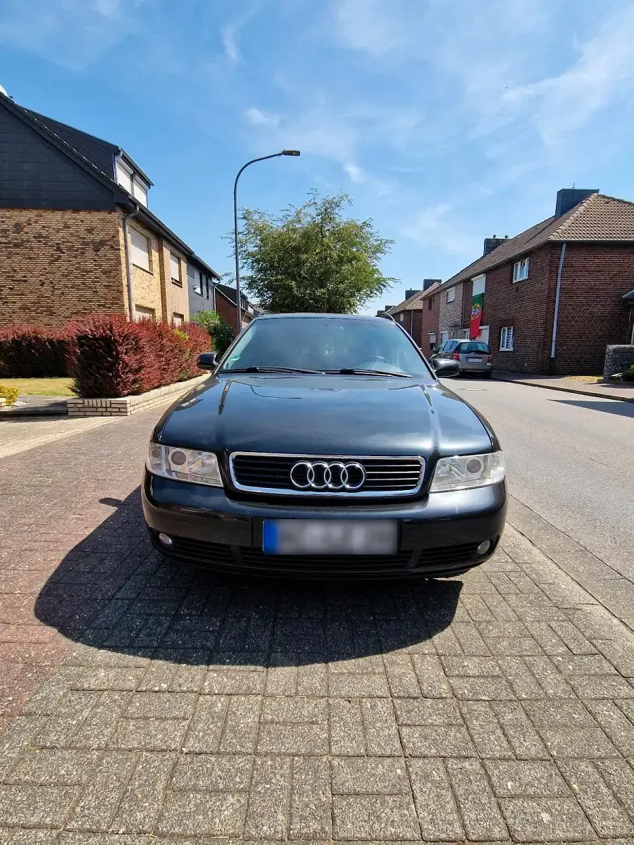 Gebraucht Audi A4 125 PS (91 kW) 1999 Schwarz Kombi