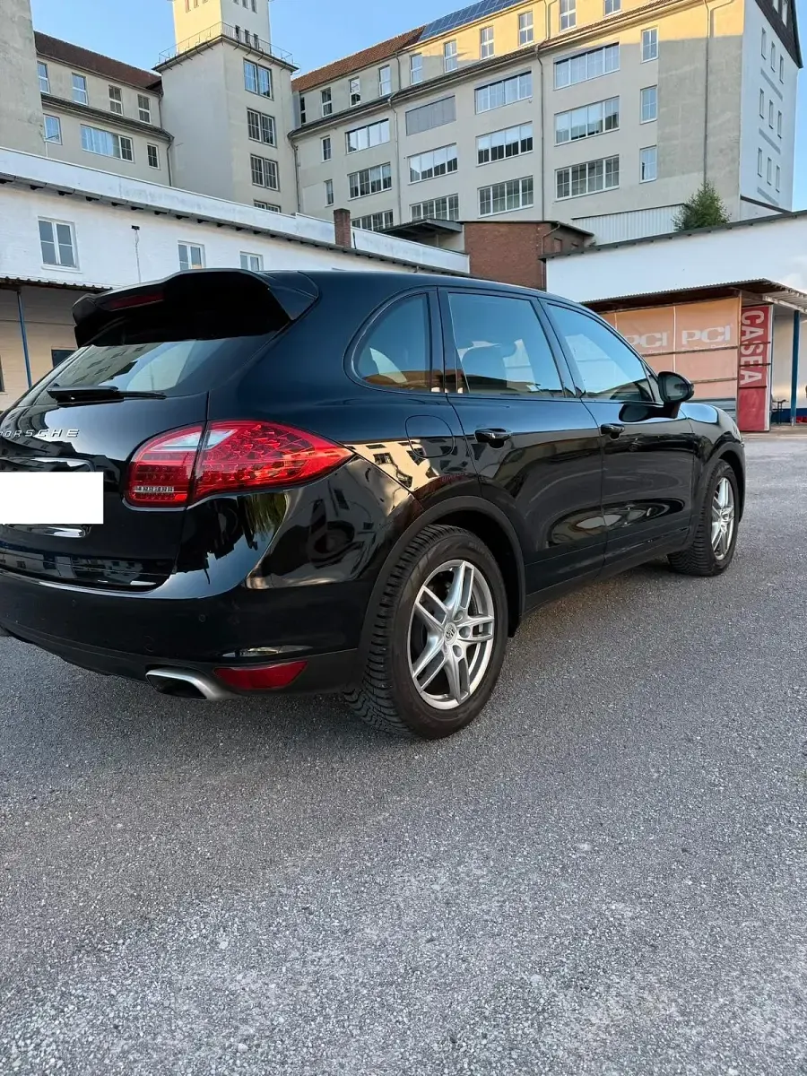 Gebraucht Porsche Cayenne 385 PS (283 kW) 2014 Schwarz SUV