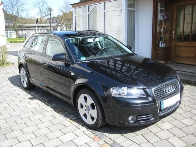 Gebraucht Audi A3 Sportback Ambition 105 PS (77 kW) 2008 Schwarz metallic Kleinwagen