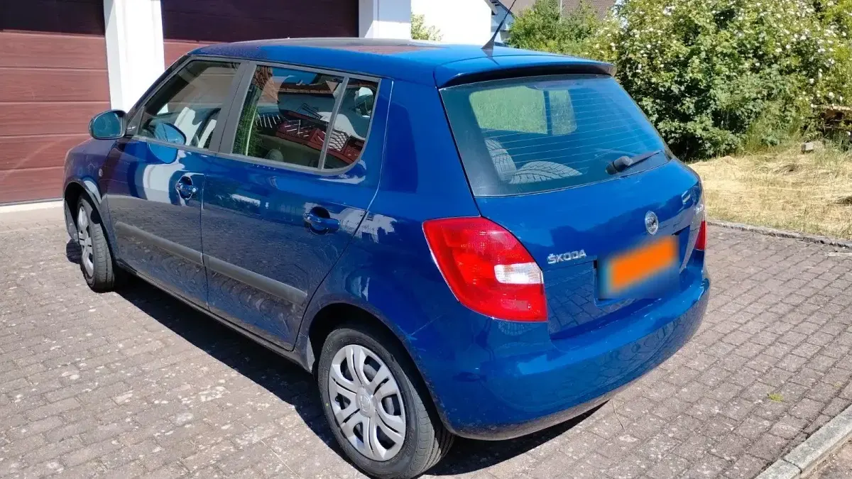 Gebraucht Skoda Fabia Ambition 69 PS (50 kW) 2014 Blau Kleinwagen