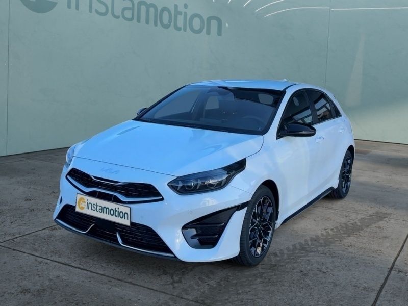 Neu Kia Ceed GT-Line 140 PS (102 kW) 2025 Weiß Kleinwagen