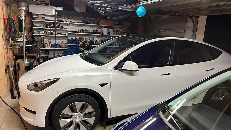 Gebraucht Tesla Model Y 219 kW (299 PS) 2023 Weiß SUV