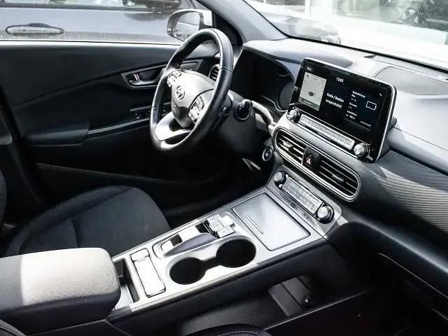 Gebraucht Hyundai Kona Style 150 kW (204 PS) 2021 Weiß SUV