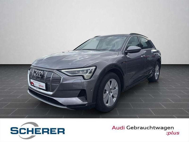 Gebraucht Audi e-tron Ambiente 230 kW (313 PS) 2020 Taifungrau metallic (metallic) SUV