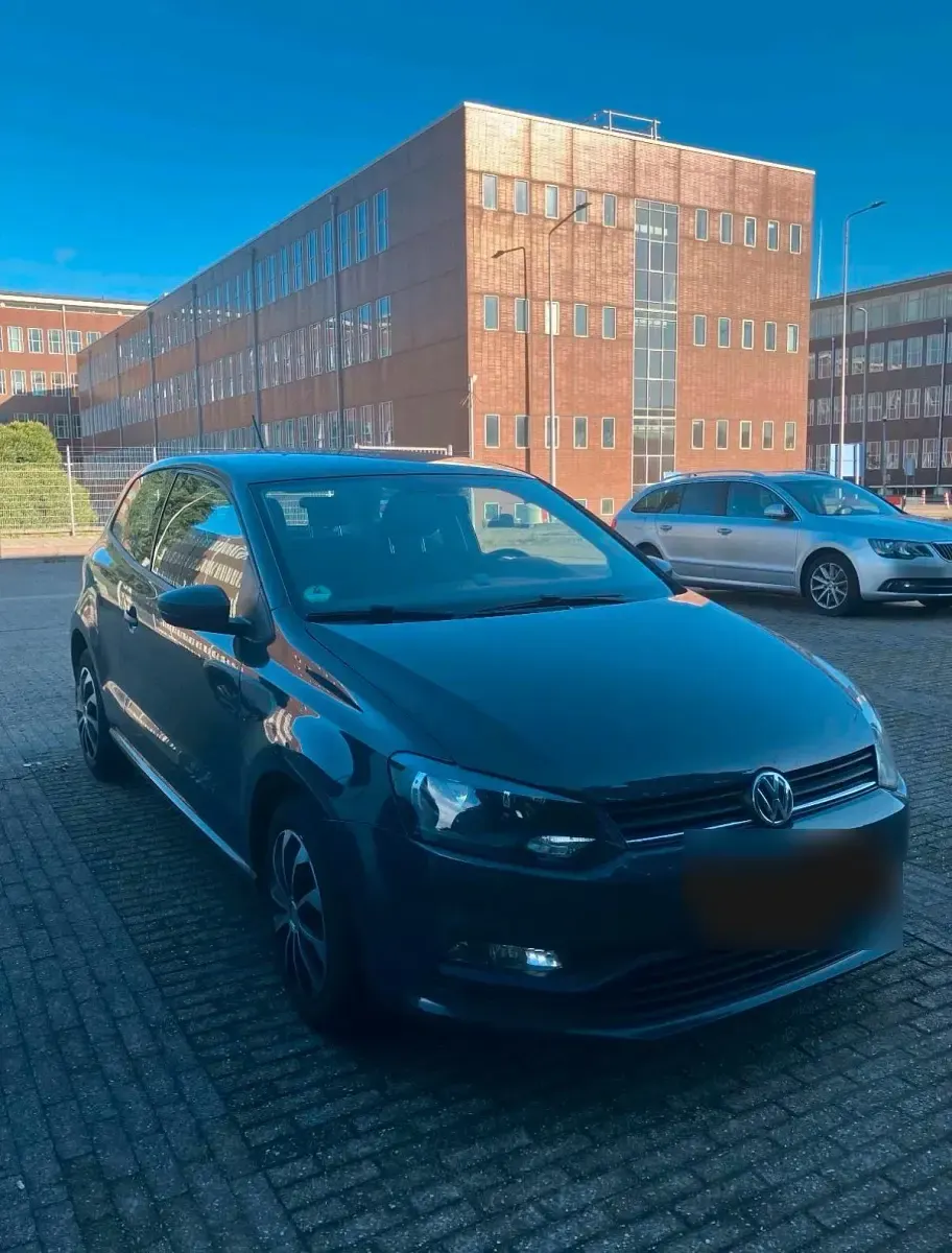 Gebraucht VW Polo 75 PS (55 kW) 2016 Grau Kleinwagen