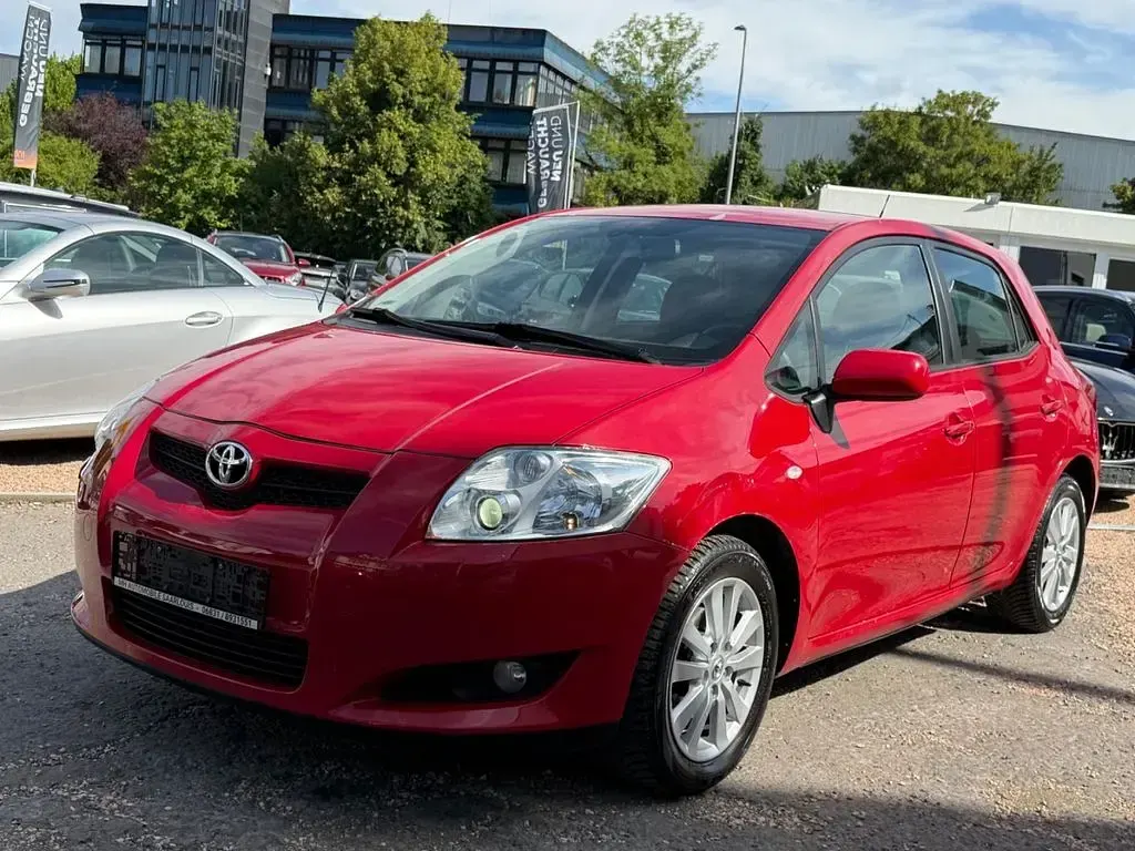 Gebraucht Toyota Auris Executive 124 PS (91 kW) 2008 Crimson red Kleinwagen