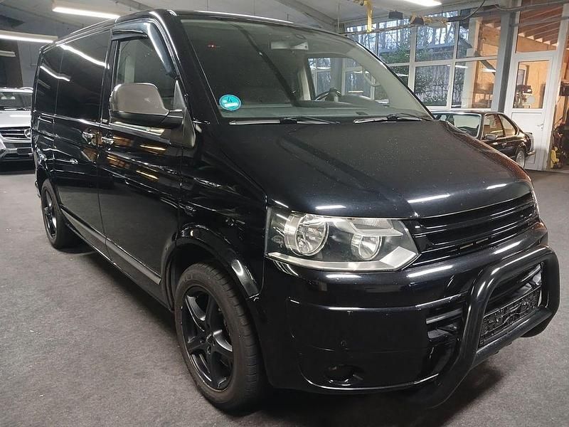Gebraucht VW Multivan 179 PS (131 kW) 2012 Schwarz Van