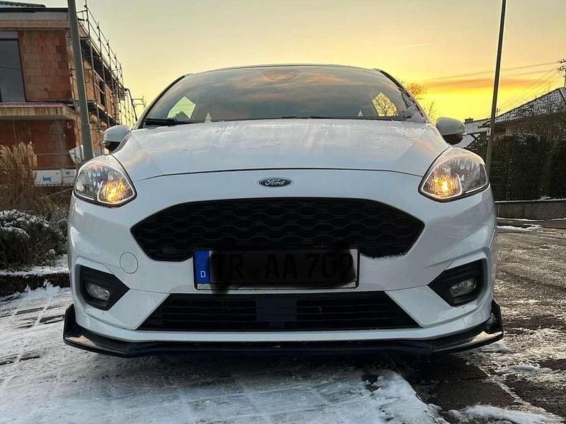 Gebraucht Ford Fiesta S 101 PS (74 kW) 2018 Weiß Limousine