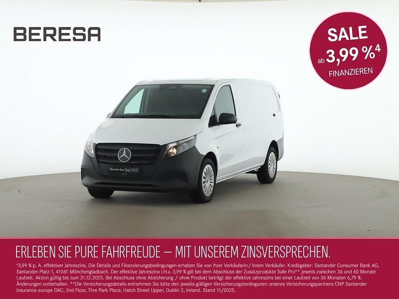 Weiß Gebraucht 2024 Mercedes Vito Van | 39.246 € - Bild 1/4