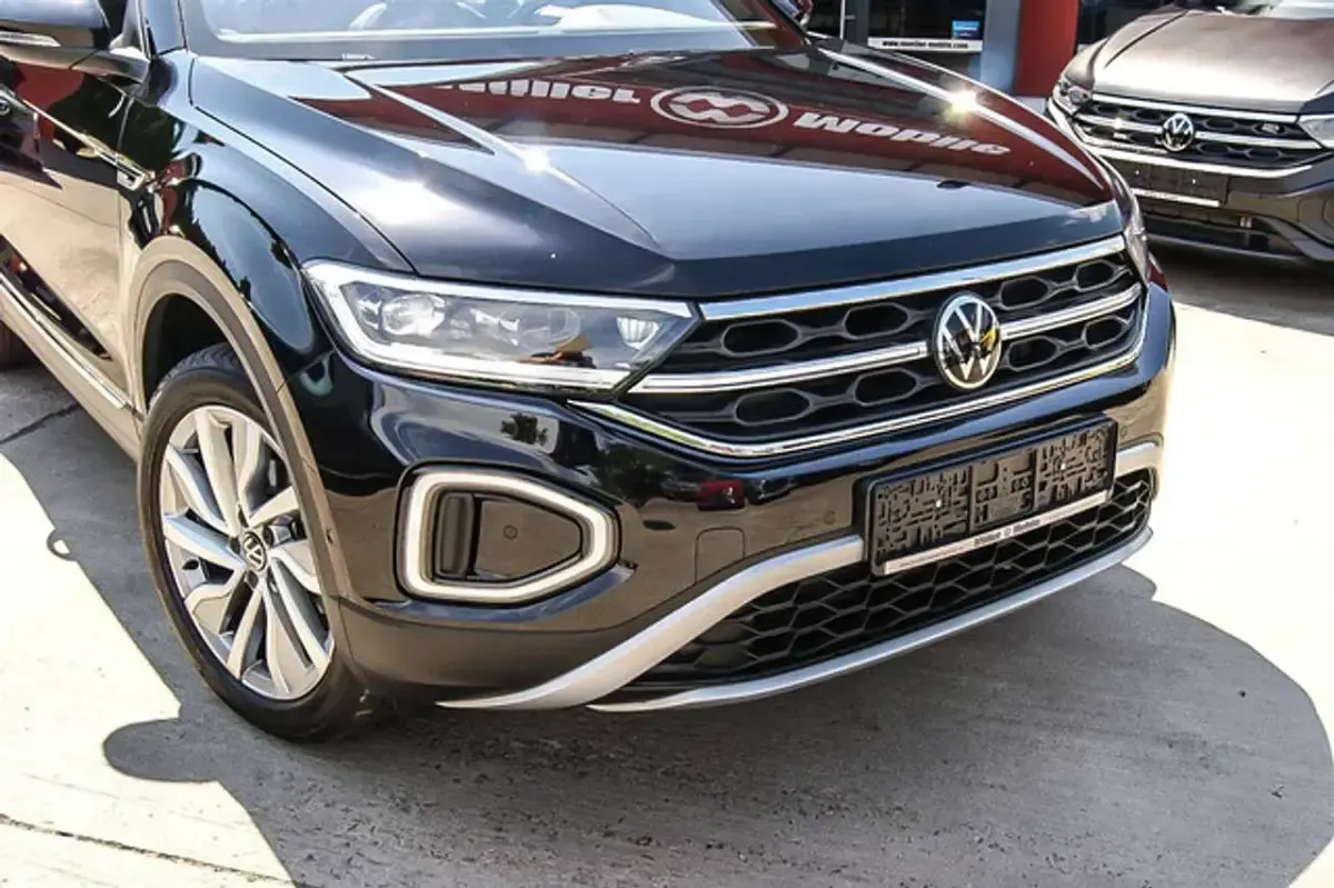 Gebraucht VW T-Roc Cabriolet Move 110 PS (80 kW) 2024 Deepblack perl Cabrio