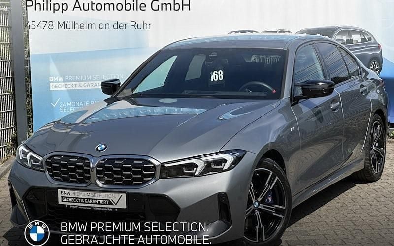 Skyscraper grau metallic Gebraucht 2024 BMW M340 M Sport Limousine | 61.399 € (Fairer Preis) - Bild 1/4