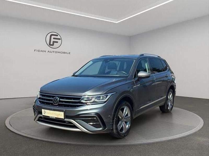 Grau Gebraucht 2022 VW Tiguan Allspace Elegance SUV | 29.850 € (Fairer Preis) - Bild 1/4