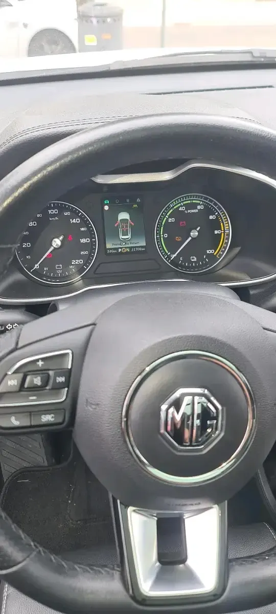 Gebraucht MG ZS 105 kW (143 PS) 2021 Weiß SUV