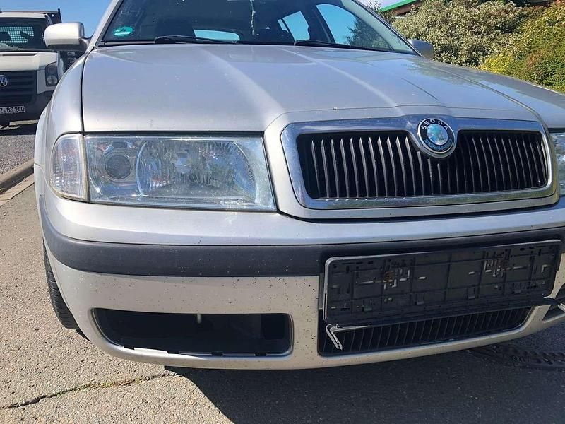 Gebraucht Skoda Octavia Ambiente 116 PS (85 kW) 2003 Silber Kombi