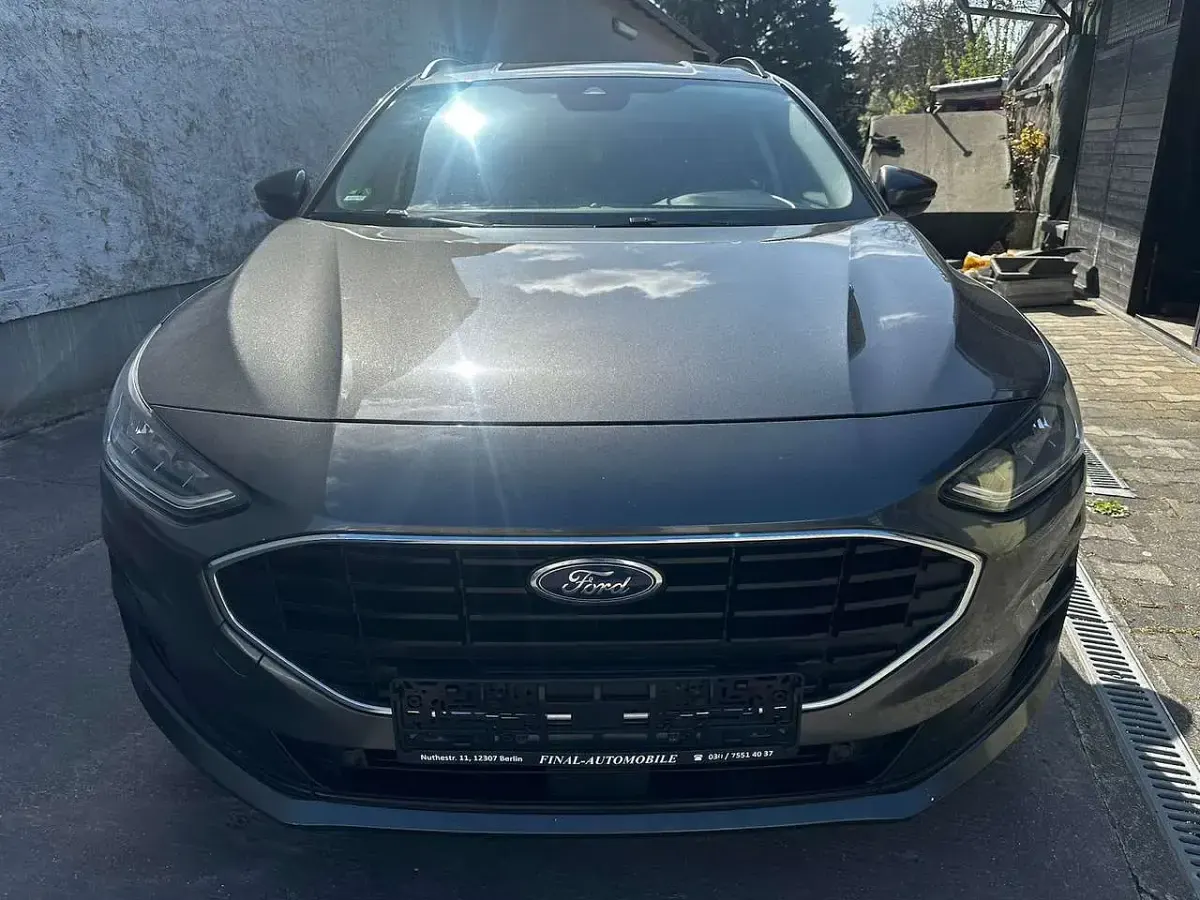 Gebraucht Ford Focus Cool & Connect 120 PS (88 kW) 2022 Grau Limousine