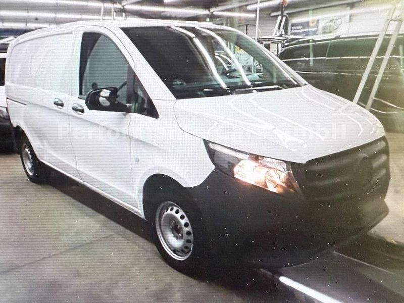 Gebraucht Mercedes Vito 102 PS (75 kW) 2025 Weiß Van