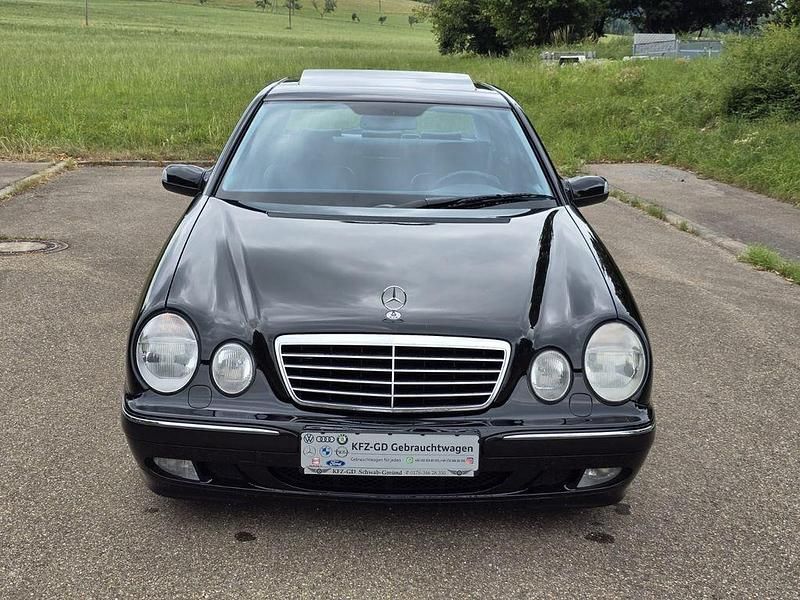 Gebraucht Mercedes E430 Avantgarde 279 PS (205 kW) 2002 Schwarz Limousine
