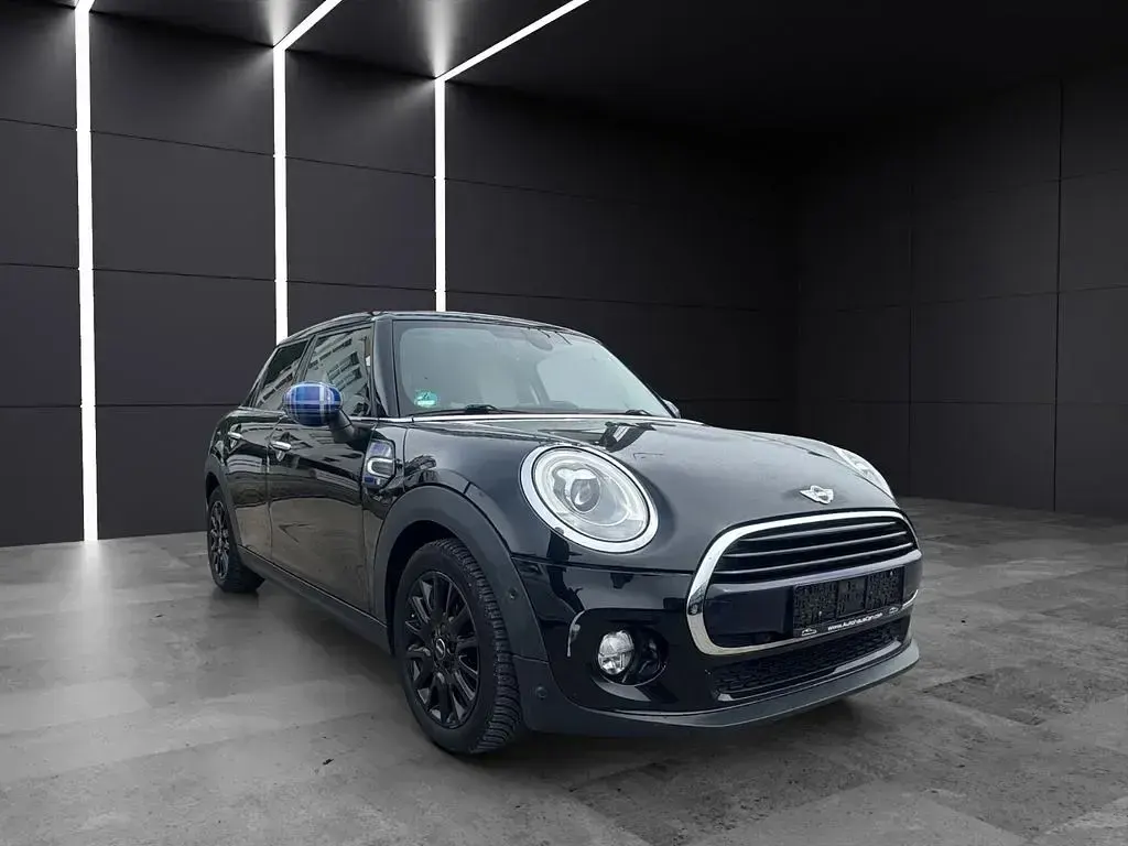 Używany Mini Cooper 136 KM (100 kW) 2016 Czarny Hatchback
