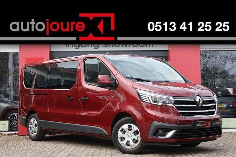 Gebraucht Renault Trafic 150 PS (110 kW) 2022 Rot Van / Kleinbus