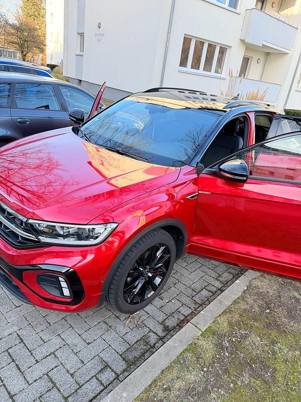 Gebraucht VW T-Roc 150 PS (110 kW) 2023 Rot SUV