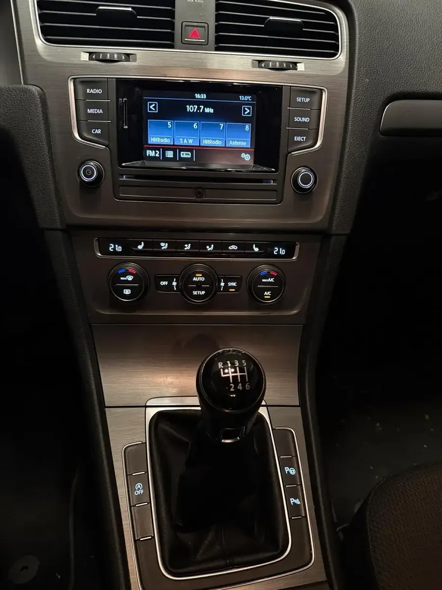 Gebraucht VW Golf VII Edition 105 PS (77 kW) 2013 Silber Kleinwagen