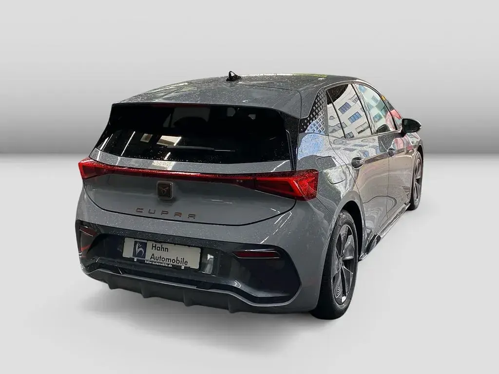 Gebraucht Cupra Born 150 kW (204 PS) 2024 Vaporgrau Kleinwagen