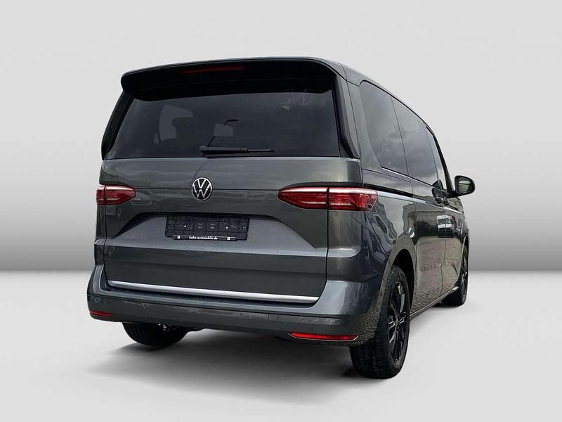 Gebraucht VW Multivan Style 150 PS (110 kW) 2025 Grau Van