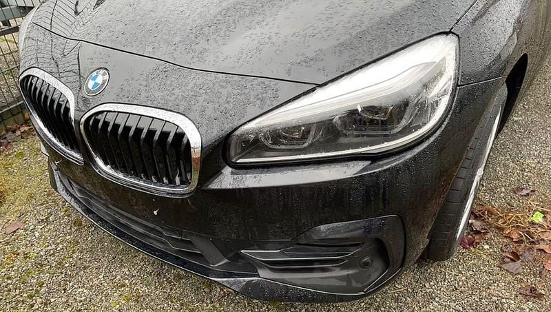 Schwarz Gebraucht 2019 BMW 220 Gran Tourer M Sport Van / Kleinbus | 20.899 € (Fairer Preis) - Bild 1/4
