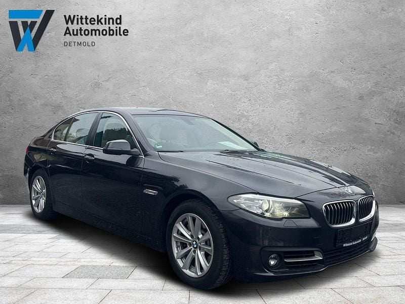 Grau Gebraucht 2014 BMW 525 Performance Limousine | 10.999 € (Guter Preis) - Bild 1/4