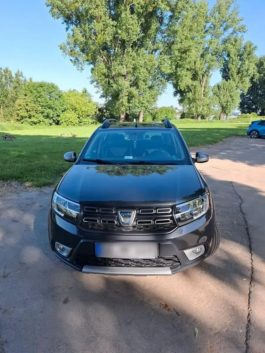 Gebraucht Dacia Sandero Prestige 90 PS (66 kW) 2019 Grau Limousine