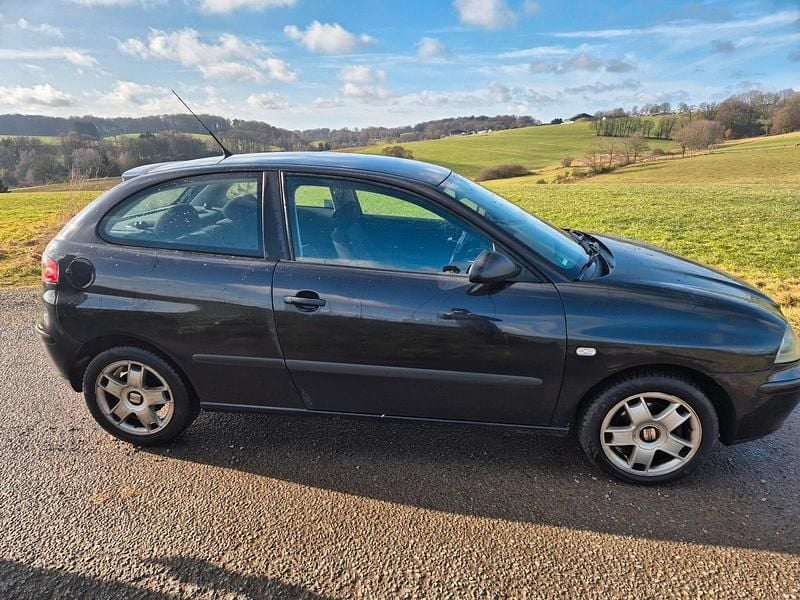 Gebraucht Seat Ibiza 101 PS (74 kW) 2003 Schwarz Kleinwagen