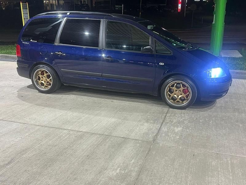 Gebraucht VW Sharan 186 PS (136 kW) 2003 Blau Van / Kleinbus