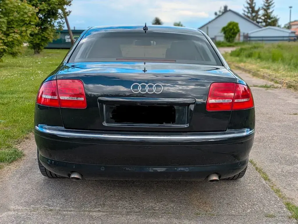 Gebraucht Audi A8 Ambiente 232 PS (170 kW) 2007 Schwarz Limousine