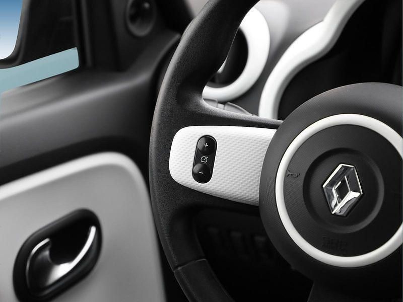 Gebraucht Renault Twingo SE 73 PS (53 kW) 2019 Grau Kleinwagen