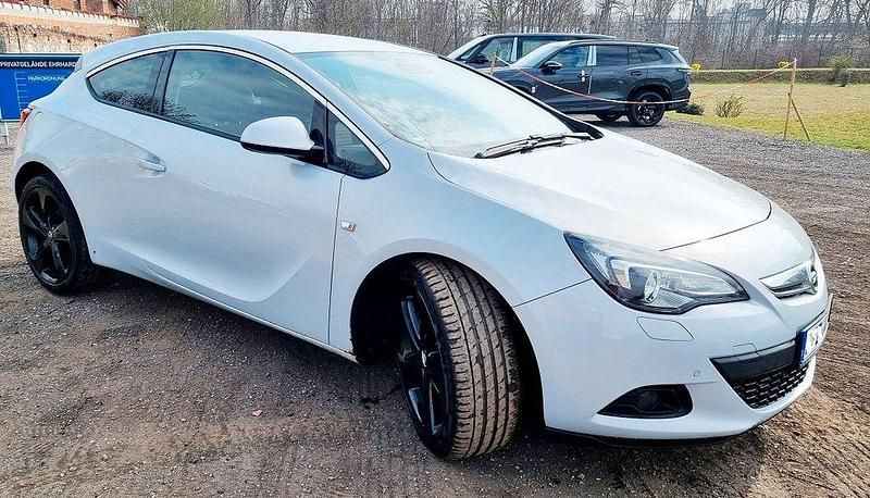 Gebraucht Opel Astra GTC 165 PS (121 kW) 2011 Grau Coupé