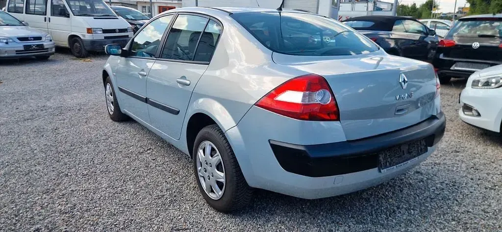 Gebraucht Renault Mégane II Expression 113 PS (83 kW) 2004 Grau Limousine