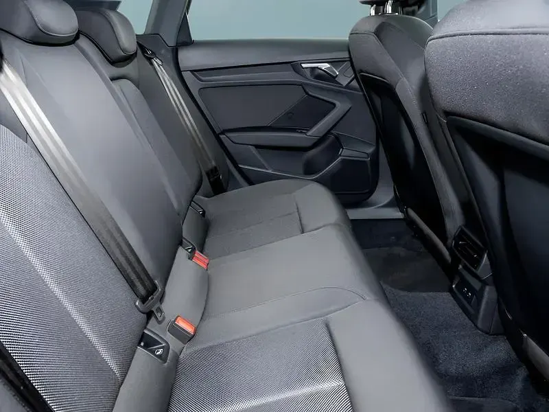 Gebraucht Audi A3 Sportback 150 PS (110 kW) 2023 Silber Kleinwagen