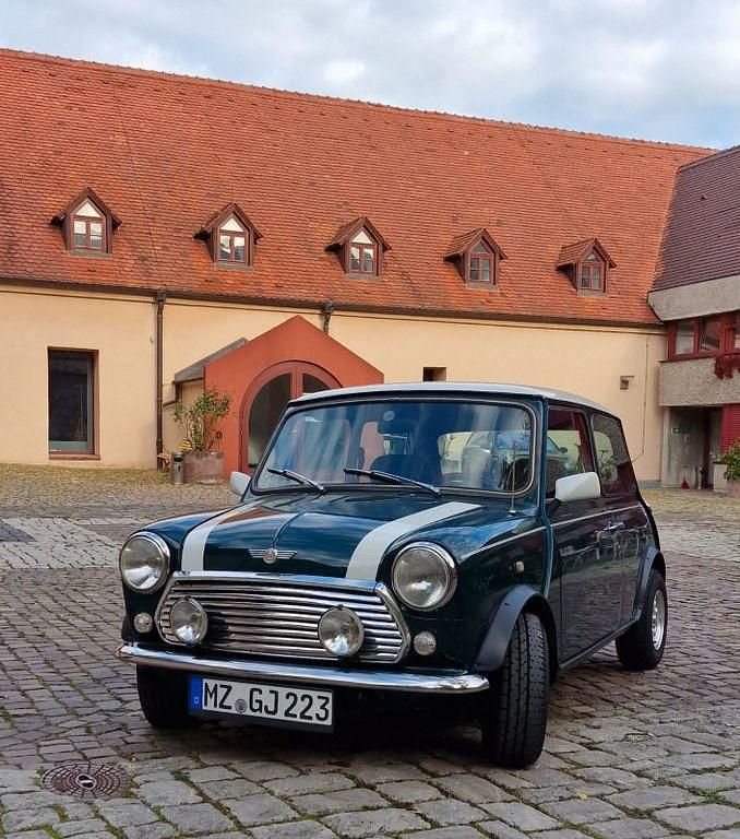 Grün Gebraucht 1994 Mini 1300 Kleinwagen | 18.500 € - Bild 1/4