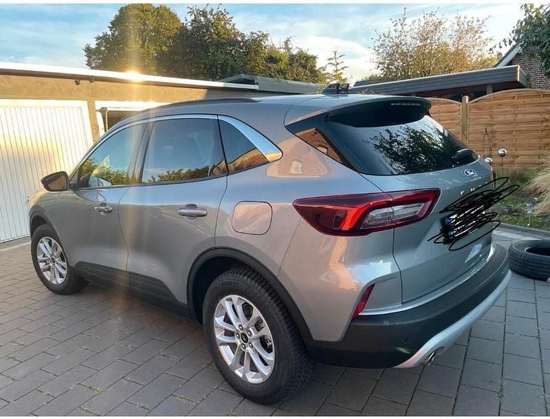 Gebraucht Ford Kuga Titanium 186 PS (136 kW) 2025 Grau SUV