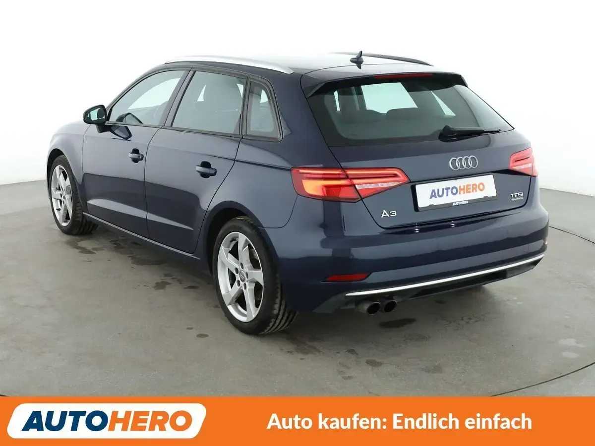 Gebraucht Audi A3 Sport 190 PS (139 kW) 2017 Blau Limousine