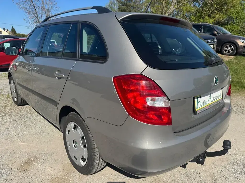 Gebraucht Skoda Fabia Ambiente 86 PS (63 kW) 2009 Beige Kombi