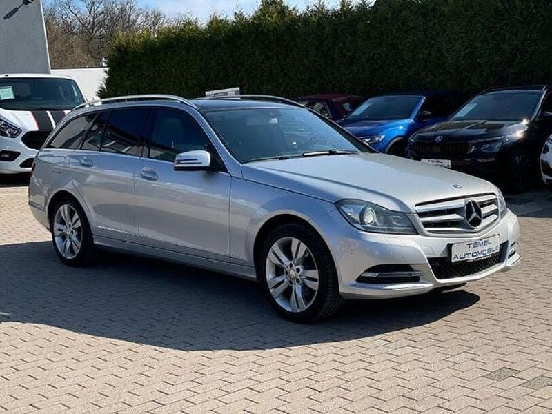 Gebraucht Mercedes C250 204 PS (150 kW) 2015 Silber Limousine
