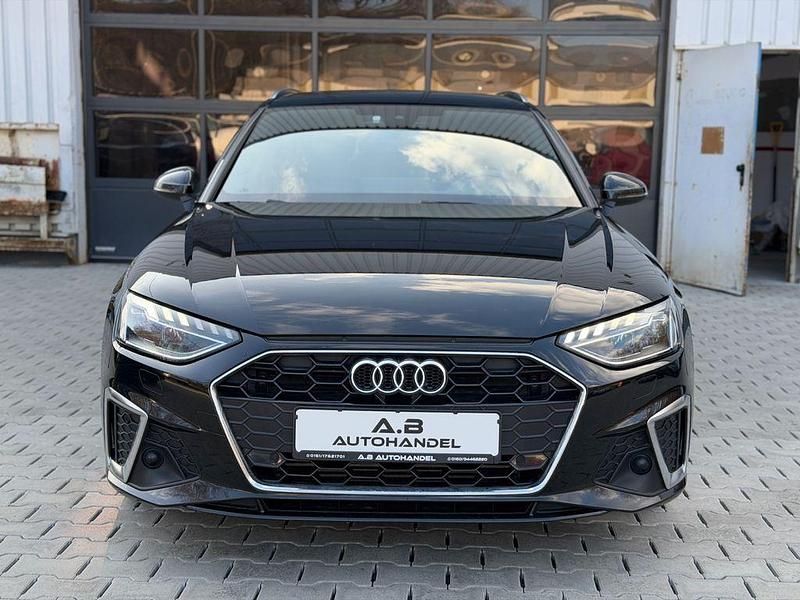 Gebraucht Audi A4 S-Line 150 PS (110 kW) 2021 Schwarz Kombi