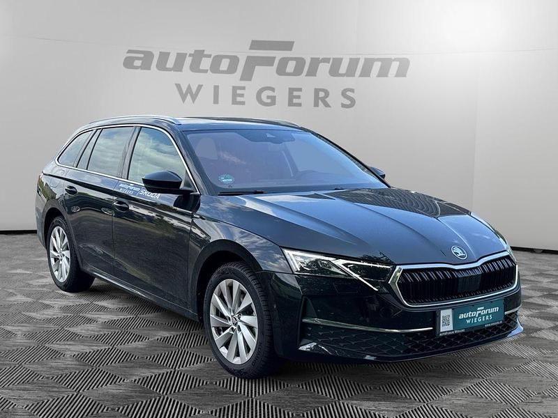 Gebraucht Skoda Octavia Exclusive 150 PS (110 kW) 2024 Blackmagic perleffekt Kombi