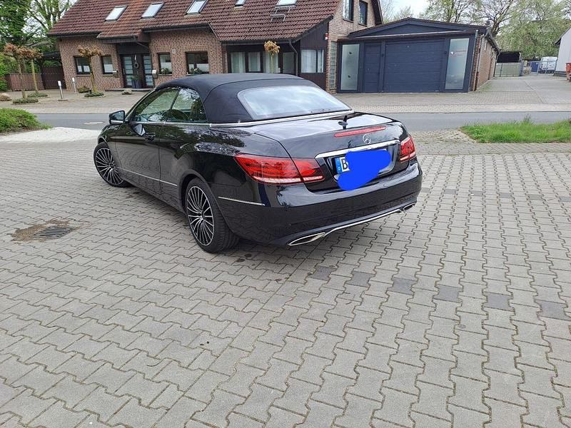 Second-hand Mercedes E350 258 CP (189 kW) 2015 Negru Cabrio