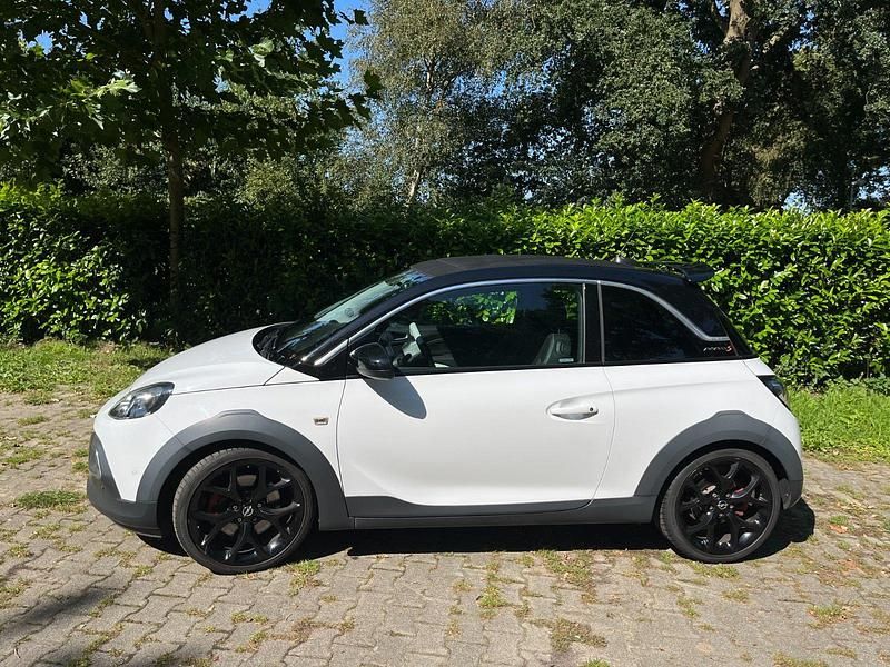 Gebraucht Opel Adam S 150 PS (110 kW) 2016 Weiß Kleinwagen