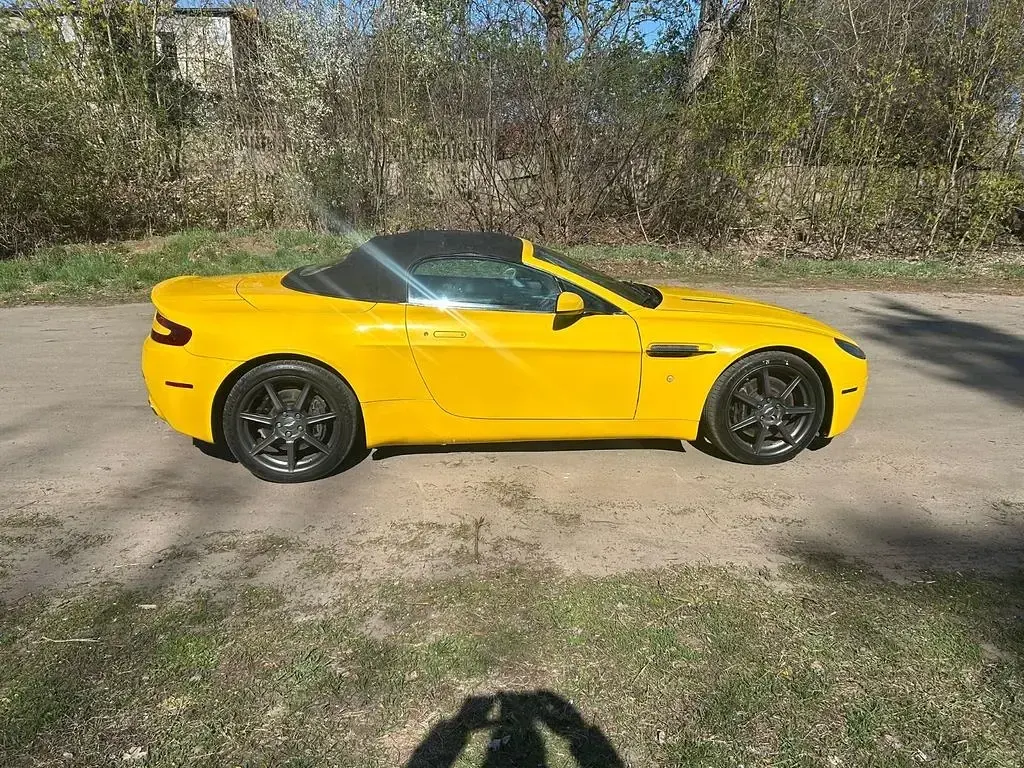 Gebraucht Aston Martin V8 Vantage 385 PS (283 kW) 2008 Gelb Cabrio