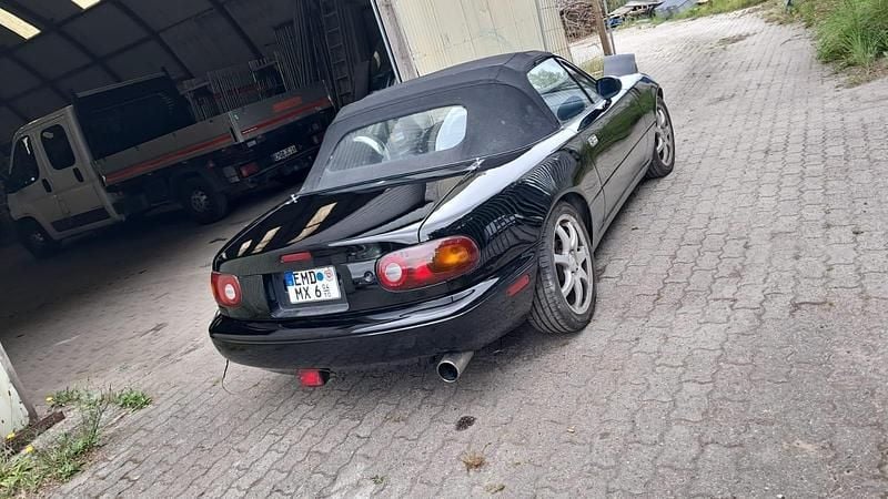 Gebraucht Mazda MX5 138 PS (101 kW) 1996 Schwarz Cabrio