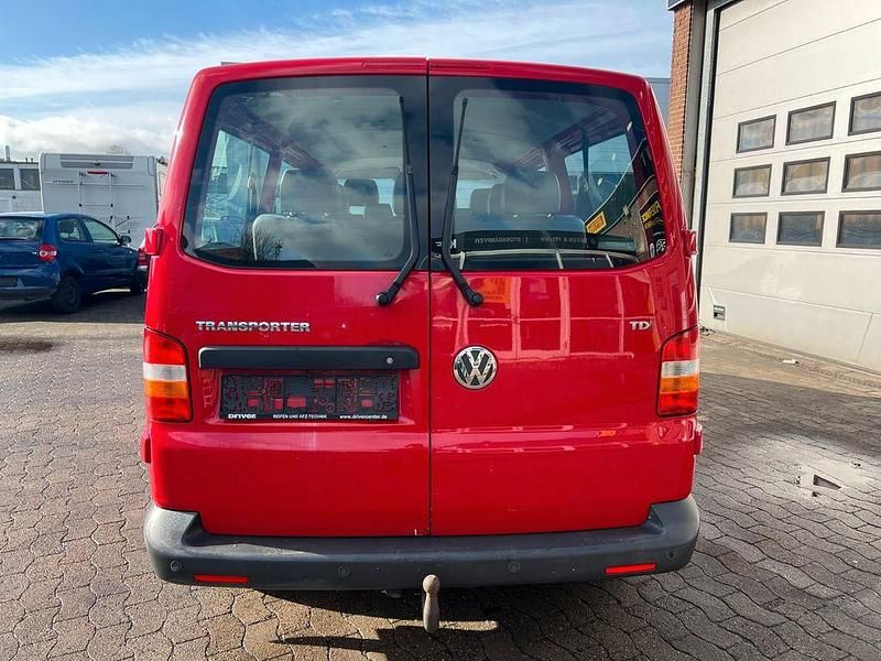 Gebraucht VW T5 102 PS (75 kW) 2007 Rot Van