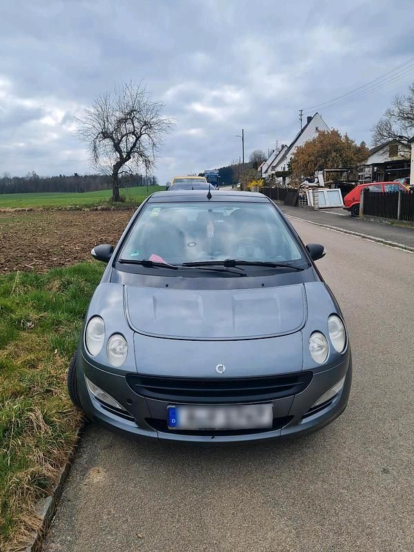 Silber Gebraucht 2006 Smart ForFour Kleinwagen | 800 € (Superpreis) - Bild 1/4